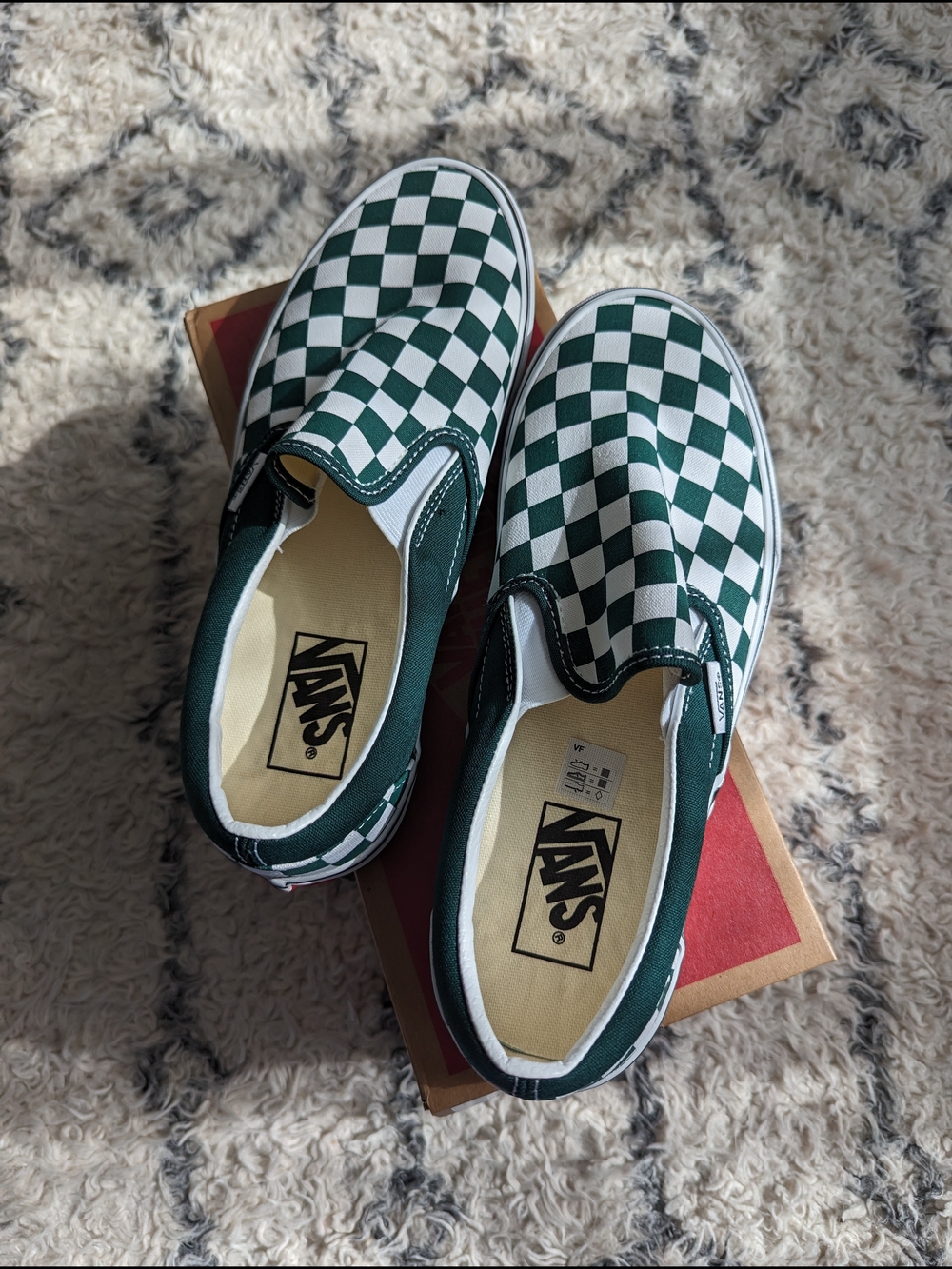 NIB- Vans Classic Checkerboard Slip-On Size 7M, 8.5W - Picture 5 of 7